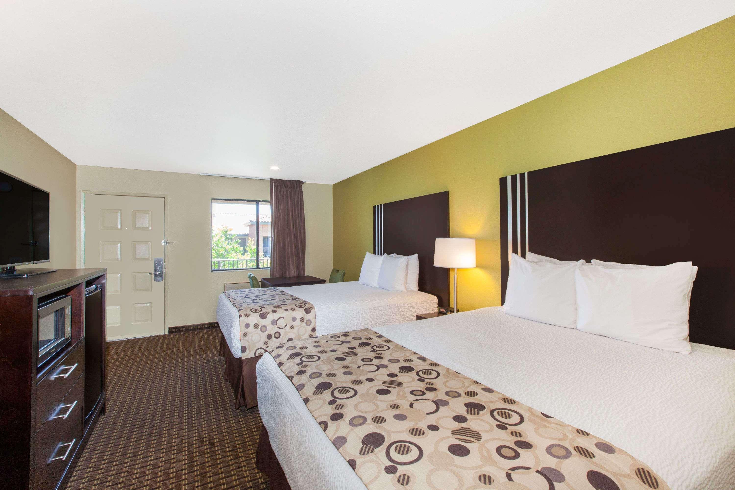 Days Inn By Wyndham San Jose Airport Milpitas Exterior foto