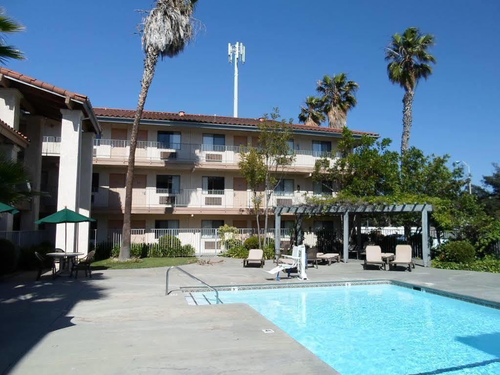 Days Inn By Wyndham San Jose Airport Milpitas Exterior foto